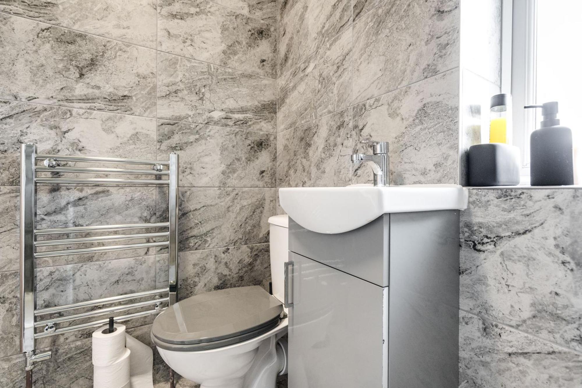 Shawe House - 10 Minute Mcr Airport - Free Parking Villa Wythenshawe Cameră foto